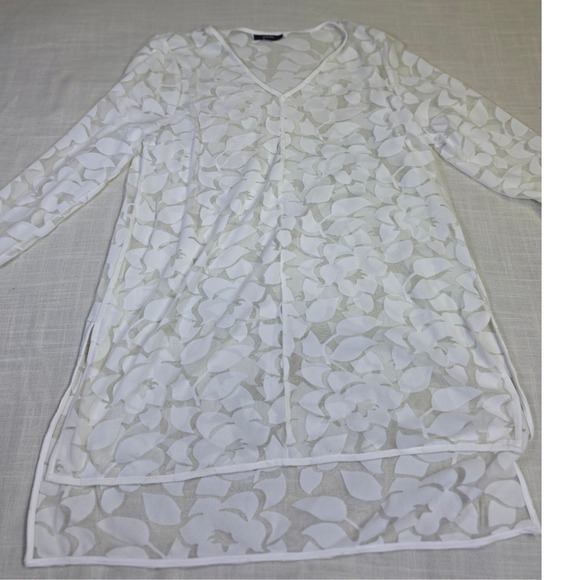 Alfani Tops - Alfani White Burnout Floral Mesh Tunic Top V-Neck Long Sleeve Side Slit Size M